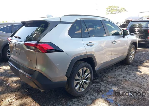 2021 Toyota Rav4 Xle Premium из США, поврежденный, VIN 2T3C1RFV1MC121107